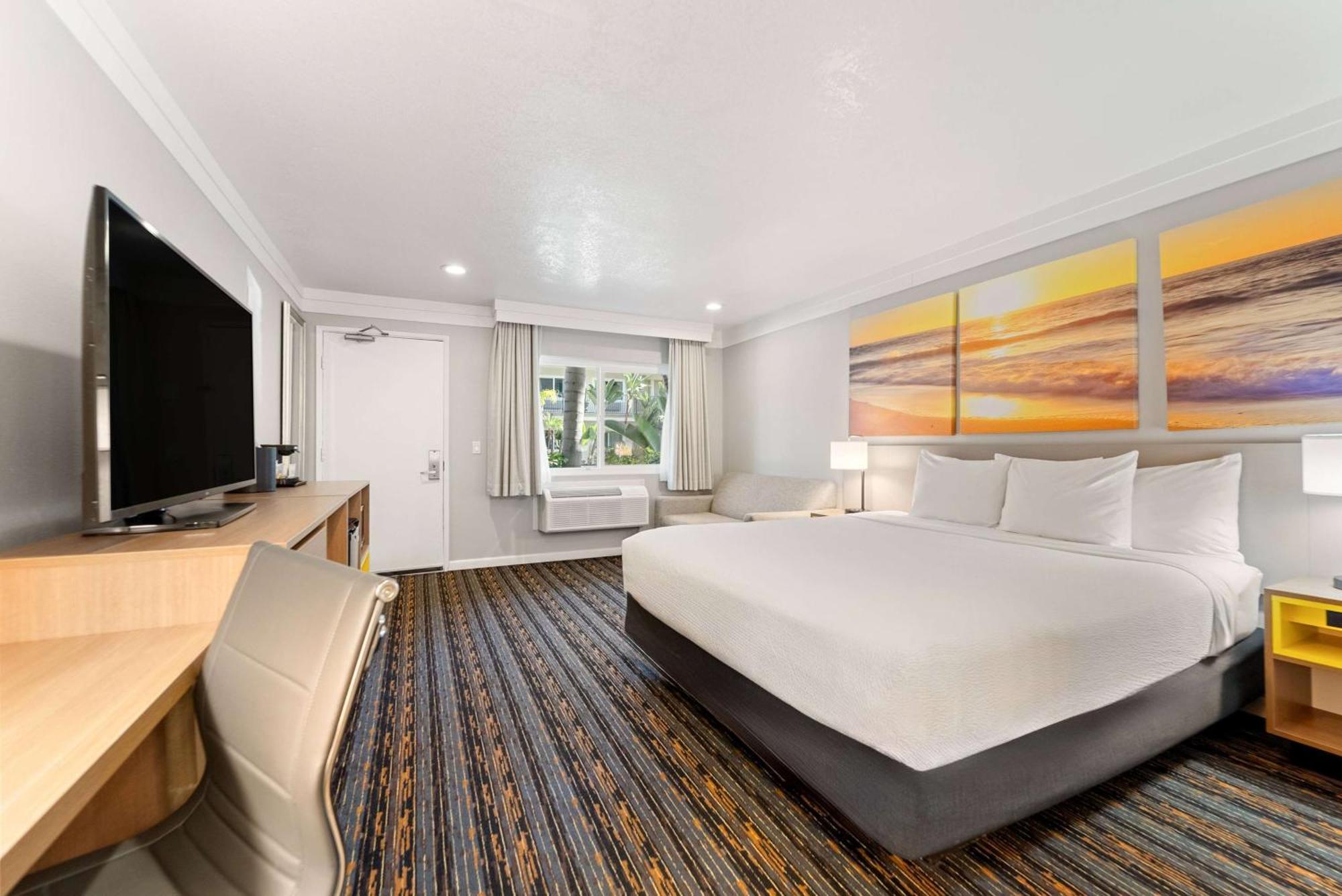 Days Inn By Wyndham San Diego Hotel Circle Екстер'єр фото